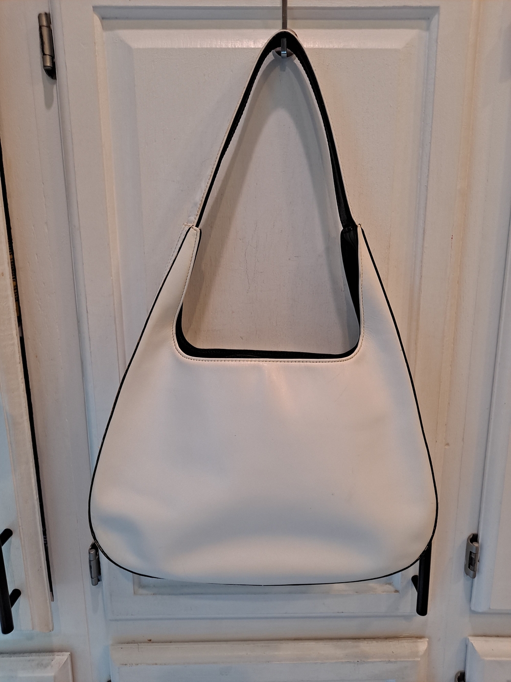 Kenneth Cole New York White Smooth Leather Shoulder Hobo Bag Vintage Y2k